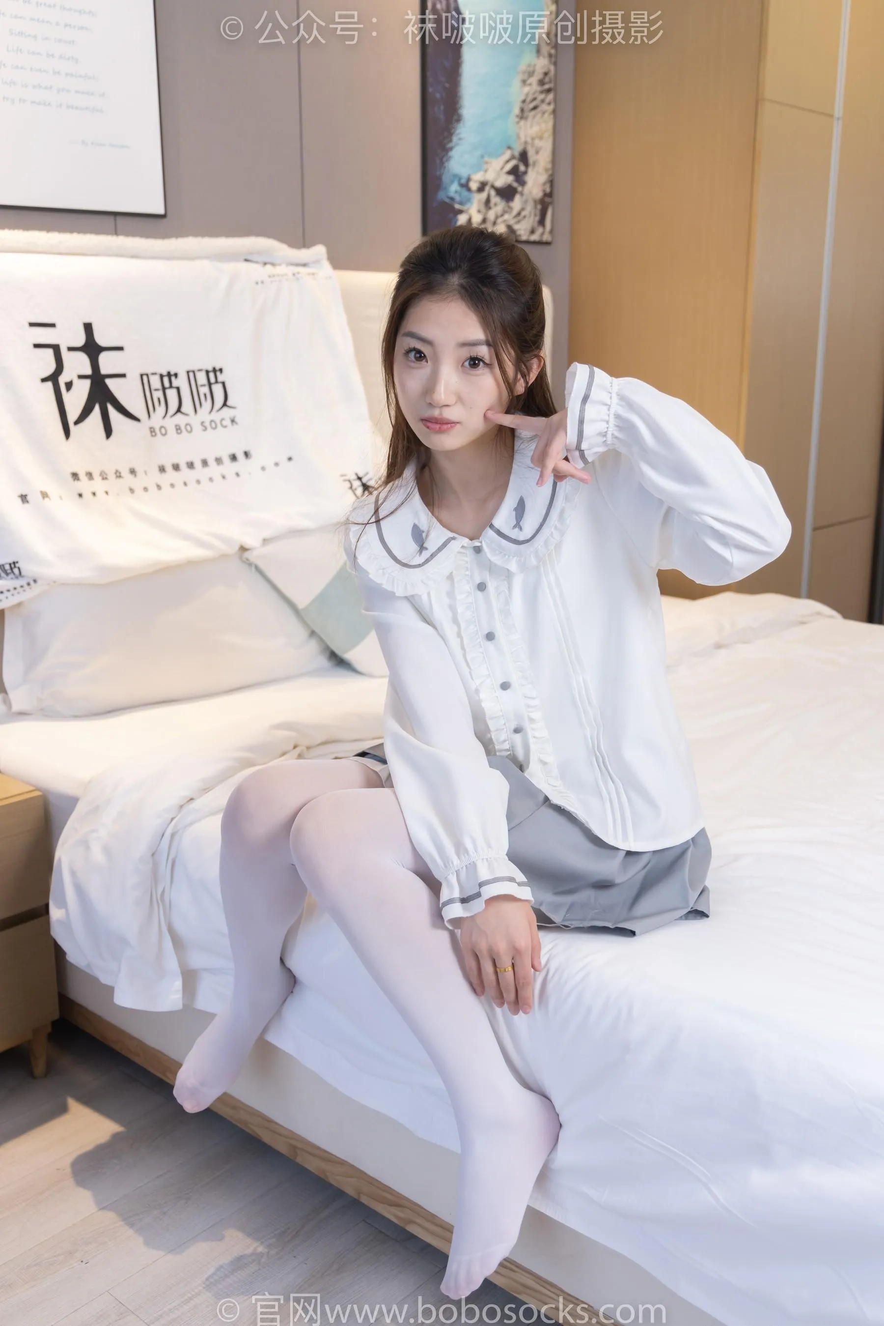 [BoBoSocks袜啵啵]NO.211 小沫-高跟鞋、厚白丝 [89P]插图4